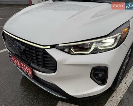 Білий Форд Ескейп, об'ємом двигуна 2.5 л та пробігом 23 тис. км за 27900 $, фото 10 на Automoto.ua