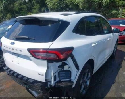 Белый Форд Эскейп, объемом двигателя 2.5 л и пробегом 20 тыс. км за 5000 $, фото 3 на Automoto.ua