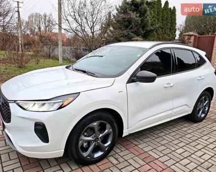 Білий Форд Ескейп, об'ємом двигуна 1.5 л та пробігом 17 тис. км за 22000 $, фото 2 на Automoto.ua