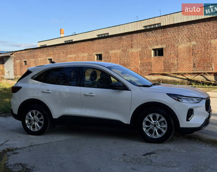 Білий Форд Ескейп, об'ємом двигуна 1.5 л та пробігом 69 тис. км за 20000 $, фото 2 на Automoto.ua