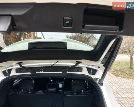 Білий Форд Ескейп, об'ємом двигуна 1.5 л та пробігом 17 тис. км за 22000 $, фото 17 на Automoto.ua