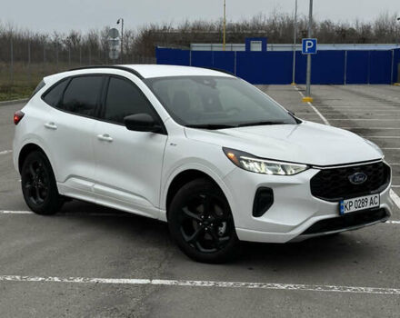 Белый Форд Эскейп, объемом двигателя 1.5 л и пробегом 31 тыс. км за 24500 $, фото 1 на Automoto.ua