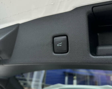 Белый Форд Эскейп, объемом двигателя 1.5 л и пробегом 31 тыс. км за 24500 $, фото 18 на Automoto.ua