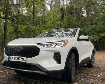 Білий Форд Ескейп, об'ємом двигуна 2.5 л та пробігом 10 тис. км за 32700 $, фото 15 на Automoto.ua