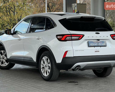 Белый Форд Эскейп, объемом двигателя 1.5 л и пробегом 9 тыс. км за 22999 $, фото 3 на Automoto.ua