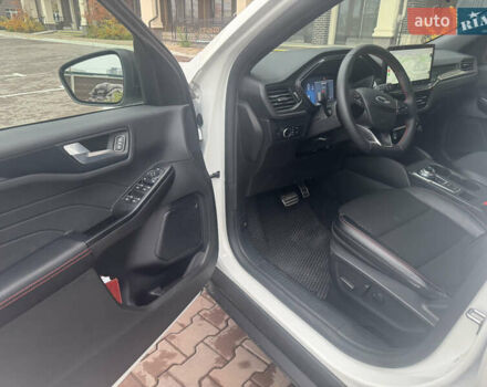 Белый Форд Эскейп, объемом двигателя 1.5 л и пробегом 7 тыс. км за 24000 $, фото 8 на Automoto.ua