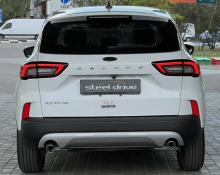 Белый Форд Эскейп, объемом двигателя 1.5 л и пробегом 9 тыс. км за 22999 $, фото 4 на Automoto.ua