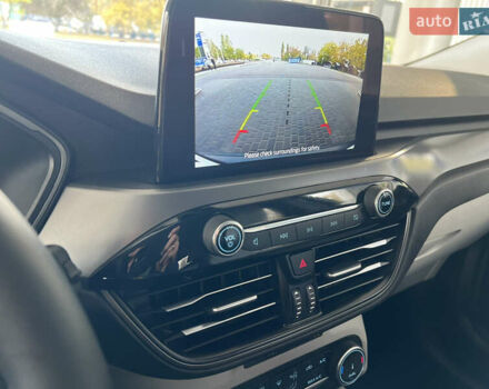 Белый Форд Эскейп, объемом двигателя 1.5 л и пробегом 9 тыс. км за 22999 $, фото 12 на Automoto.ua