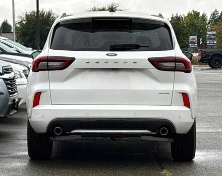 Белый Форд Эскейп, объемом двигателя 2 л и пробегом 14 тыс. км за 6000 $, фото 4 на Automoto.ua