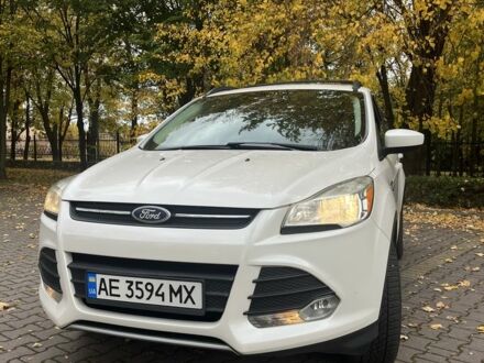 Белый Форд Эскейп, объемом двигателя 1.6 л и пробегом 207 тыс. км за 9300 $, фото 1 на Automoto.ua