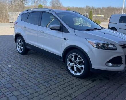Білий Форд Ескейп, об'ємом двигуна 2 л та пробігом 200 тис. км за 10300 $, фото 1 на Automoto.ua
