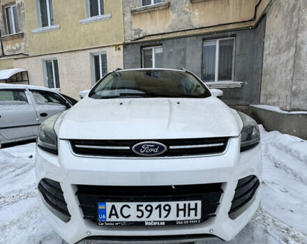 Белый Форд Эскейп, объемом двигателя 2 л и пробегом 220 тыс. км за 12000 $, фото 1 на Automoto.ua