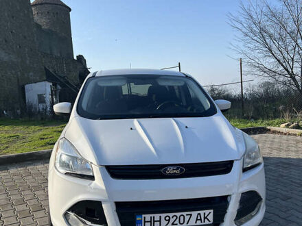 Белый Форд Эскейп, объемом двигателя 1.6 л и пробегом 290 тыс. км за 7699 $, фото 1 на Automoto.ua