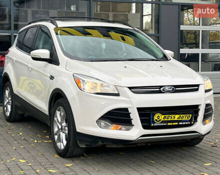 Форд Эскейп 2013 в Ивано-Франковске на Automoto.ua Белый Форд Эскейп, объемом двигателя 2 л и пробегом 171 тыс. км за 14000 $, фото 1 на Automoto.ua
