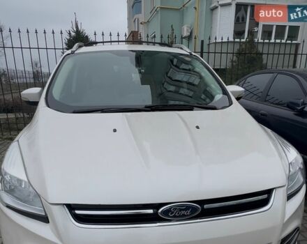 Белый Форд Эскейп, объемом двигателя 2 л и пробегом 218 тыс. км за 9500 $, фото 1 на Automoto.ua