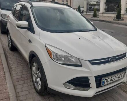 Белый Форд Эскейп, объемом двигателя 2 л и пробегом 196 тыс. км за 10700 $, фото 1 на Automoto.ua