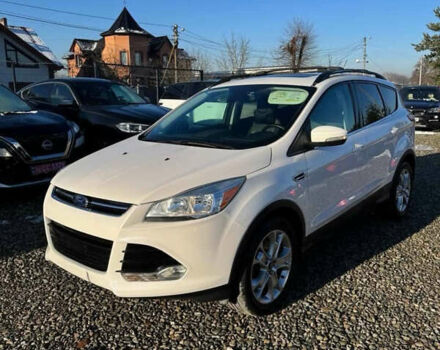 Белый Форд Эскейп, объемом двигателя 2 л и пробегом 173 тыс. км за 10000 $, фото 1 на Automoto.ua