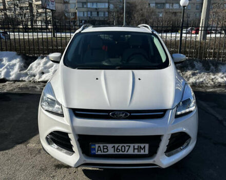 Белый Форд Эскейп, объемом двигателя 2 л и пробегом 152 тыс. км за 14000 $, фото 1 на Automoto.ua