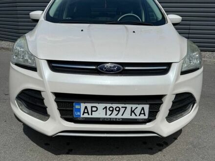 Білий Форд Ескейп, об'ємом двигуна 2 л та пробігом 216 тис. км за 9500 $, фото 1 на Automoto.ua