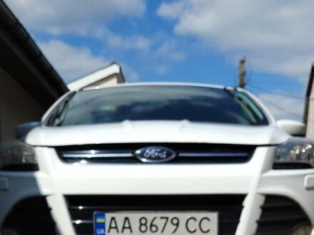 Белый Форд Эскейп, объемом двигателя 1.6 л и пробегом 195 тыс. км за 10200 $, фото 1 на Automoto.ua