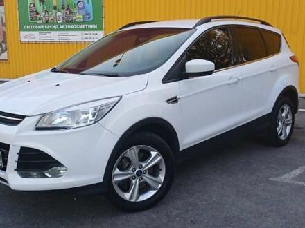 Форд Эскейп 2014 в Кропивницком (Кировограде) на Automoto.ua Белый Форд Эскейп, объемом двигателя 1.6 л и пробегом 200 тыс. км за 11200 $, фото 1 на Automoto.ua