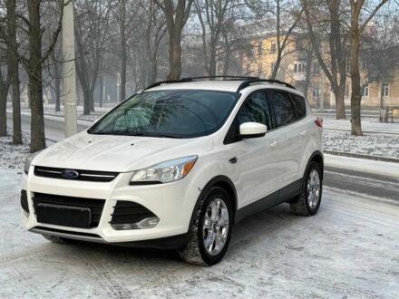Белый Форд Эскейп, объемом двигателя 1.6 л и пробегом 100 тыс. км за 9500 $, фото 1 на Automoto.ua