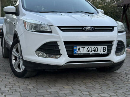 Форд Эскейп 2014 в Коломые на Automoto.ua Белый Форд Эскейп, объемом двигателя 1.6 л и пробегом 206 тыс. км за 9900 $, фото 1 на Automoto.ua