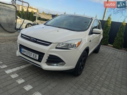 Білий Форд Ескейп, об'ємом двигуна 2.5 л та пробігом 195 тис. км за 9400 $, фото 1 на Automoto.ua