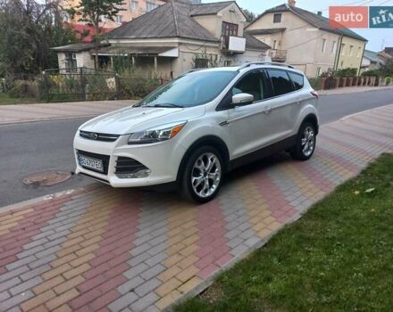 Форд Эскейп 2014 в Тернополе на Automoto.ua Белый Форд Эскейп, объемом двигателя 2 л и пробегом 194 тыс. км за 13300 $, фото 1 на Automoto.ua