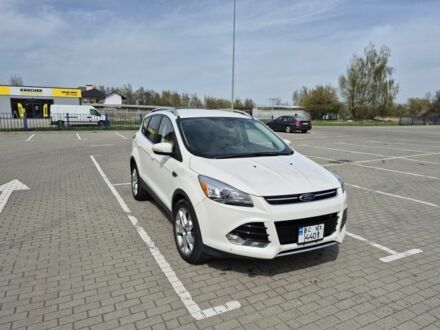 Форд Эскейп 2014 в Червонограде на Automoto.ua Белый Форд Эскейп, объемом двигателя 1.5 л и пробегом 102 тыс. км за 12800 $, фото 1 на Automoto.ua