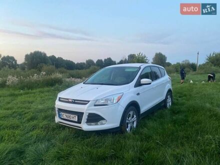 Форд Эскейп 2014 в Радехове на Automoto.ua Белый Форд Эскейп, объемом двигателя 1.6 л и пробегом 156 тыс. км за 19999 $, фото 1 на Automoto.ua