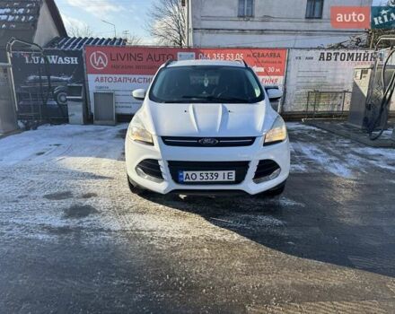 Белый Форд Эскейп, объемом двигателя 2 л и пробегом 270 тыс. км за 10200 $, фото 1 на Automoto.ua