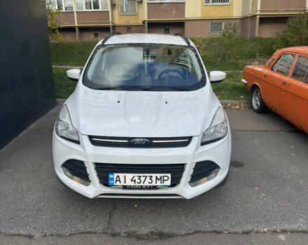 Білий Форд Ескейп, об'ємом двигуна 2 л та пробігом 233 тис. км за 8700 $, фото 1 на Automoto.ua