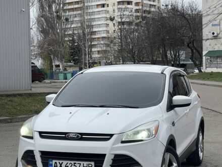 Белый Форд Эскейп, объемом двигателя 1.6 л и пробегом 236 тыс. км за 8200 $, фото 1 на Automoto.ua