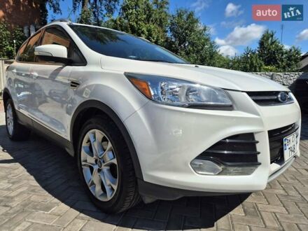 Форд Эскейп 2015 в Сумах на Automoto.ua Белый Форд Эскейп, объемом двигателя 1.6 л и пробегом 111 тыс. км за 13900 $, фото 1 на Automoto.ua