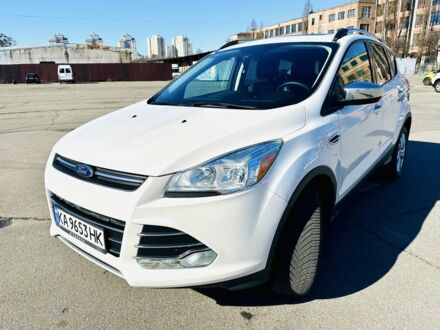 Форд Эскейп 2015 в Киеве на Automoto.ua Белый Форд Эскейп, объемом двигателя 2 л и пробегом 184 тыс. км за 11900 $, фото 1 на Automoto.ua