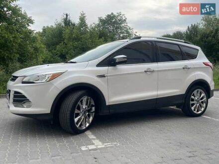 Форд Ескейп 2015 у Львові на Automoto.ua Білий Форд Ескейп, об'ємом двигуна 2 л та пробігом 248 тис. км за 11200 $, фото 1 на Automoto.ua