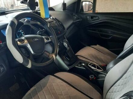 Білий Форд Ескейп, об'ємом двигуна 2.5 л та пробігом 151 тис. км за 12000 $, фото 1 на Automoto.ua