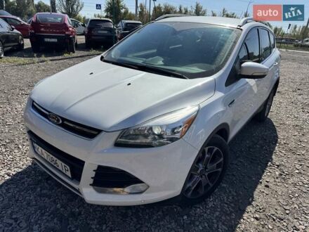 Форд Эскейп 2015 в Киеве на Automoto.ua Белый Форд Эскейп, объемом двигателя 2 л и пробегом 93 тыс. км за 13900 $, фото 1 на Automoto.ua