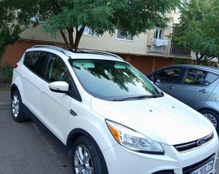 Белый Форд Эскейп, объемом двигателя 2 л и пробегом 130 тыс. км за 13700 $, фото 1 на Automoto.ua