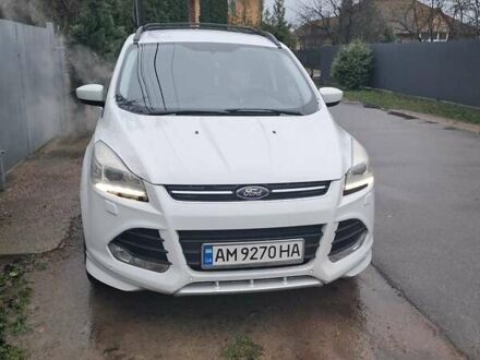 Белый Форд Эскейп, объемом двигателя 2 л и пробегом 121 тыс. км за 14600 $, фото 1 на Automoto.ua