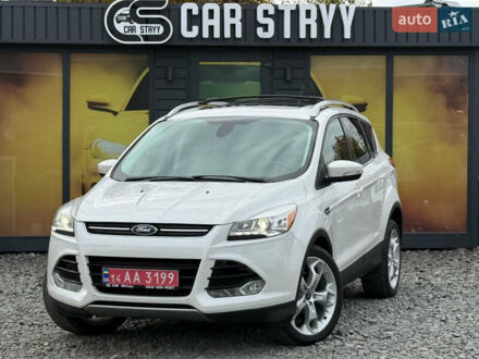 Форд Эскейп 2015 в Стрые на Automoto.ua Белый Форд Эскейп, объемом двигателя 2 л и пробегом 179 тыс. км за 12800 $, фото 1 на Automoto.ua