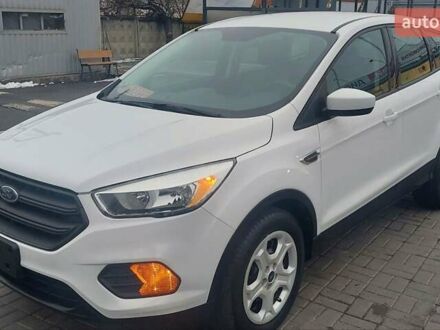 Форд Эскейп 2016 в Харькове на Automoto.ua Белый Форд Эскейп, объемом двигателя 2.5 л и пробегом 78 тыс. км за 13200 $, фото 1 на Automoto.ua