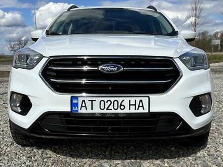 Форд Эскейп 2016 в Богородчанах на Automoto.ua Белый Форд Эскейп, объемом двигателя 2 л и пробегом 114 тыс. км за 15300 $, фото 1 на Automoto.ua