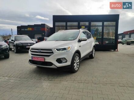 Форд Эскейп 2016 в Львове на Automoto.ua Белый Форд Эскейп, объемом двигателя 1.5 л и пробегом 166 тыс. км за 14650 $, фото 1 на Automoto.ua