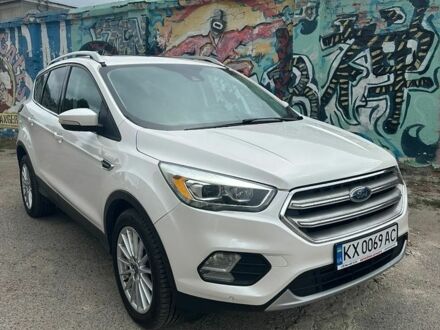 Білий Форд Ескейп, об'ємом двигуна 2 л та пробігом 131 тис. км за 12500 $, фото 1 на Automoto.ua