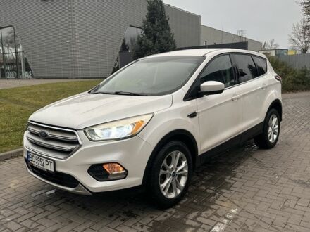 Белый Форд Эскейп, объемом двигателя 1.5 л и пробегом 137 тыс. км за 10800 $, фото 1 на Automoto.ua