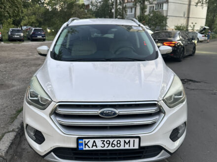 Белый Форд Эскейп, объемом двигателя 1.5 л и пробегом 260 тыс. км за 12900 $, фото 1 на Automoto.ua