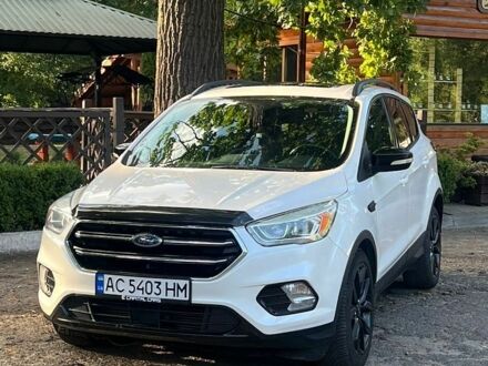Білий Форд Ескейп, об'ємом двигуна 2 л та пробігом 173 тис. км за 14200 $, фото 1 на Automoto.ua