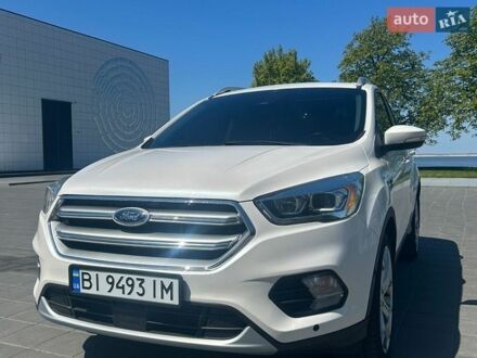 Белый Форд Эскейп, объемом двигателя 2 л и пробегом 150 тыс. км за 14500 $, фото 1 на Automoto.ua
